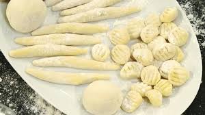 Kartoffelknodel Schupfnudeln Und Gnocchi Knodel Schupfnudeln Gnocchi