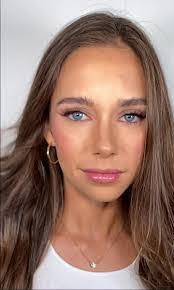 Tamra Mackey's Instagram, Twitter & Facebook