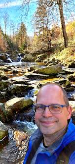 Hoffentlich kommt die Brockenkuppe in die richtigen Hände, nicht dass dort  das nächste "Torfhaus" entsteht .  https://www.mdr.de/nachrichten/sachsen-anhalt/magdeburg/harz/landkreis-brocken-kaufen-tourismus-kritik-100~amp.html?fbclid  ...