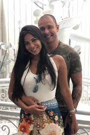 A atriz tem sido vista com frequência no condomínio do cantor. Diogo Nogueira Esta Solteiro Cantor Termina Namoro De Dois Anos E Meio Com Advogada Famosos Extra Online