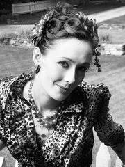 Ghosts of the Triad: Tales from the Haunted Heart of the Piedmont (Haunted  America): Renegar, Michael, Spease, Amy: 9781609491406: Amazon.com: Books