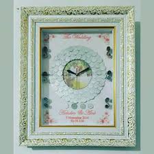 Malam sabtu kami berangkat sore. Kreasi Uang Mahar Bentuk Jam Perhiasan Pernikahan