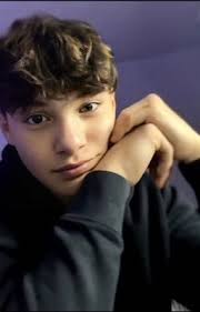 Una promessa../Jaden Walton<<3