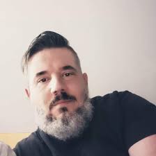 I nominate myself for best beard in Greenhills. I started growing a beard  to cover my beautiful face. My wife told me I should grow a beard over my  entire face. Come