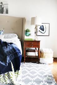 Learn how to adorn a nightstand stonegable. Easy Nightstand Decor For Your Bedroom In 5 Quick Steps Ideas For The Home
