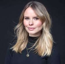 Léa a décrit plus en détail sur le site de mitsou.com comment l'envie de devenir maman lui était venue, relatant qu'après une fausse couche, elle avait eu le bonheur de tomber enceinte une seconde fois, en août fille de l'uqam. Lea Clermont Dion Photos Facebook