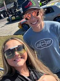 Carson Hocevar meets Derek Jeter and wears a Yankees jersey