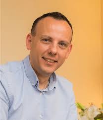 Lisa Narramore's Instagram, Twitter & Facebook