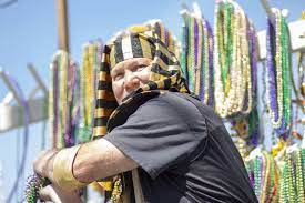 Bonne Terre Christmas Parade 2022 Mardi Gras Beads Spared From Trade War Cost Hikes