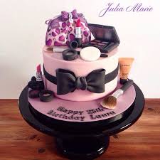 Fondant makeup props decorate the cake in excess!!! Mac Make Up Birthday Cake Cake By Julia Marie Cakes Cakesdecor