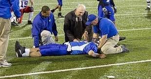 22 Facts All Friday Night Lights Fans Agree On Friday Night Lights Night Agree