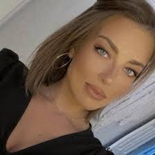 Jillian Pappas's Instagram, Twitter & Facebook