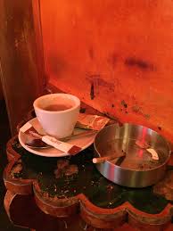 Es ist eine eigene welt. You Can Smoke Weed In Amsterdam Coffee Shops But Is The Coffee Legit
