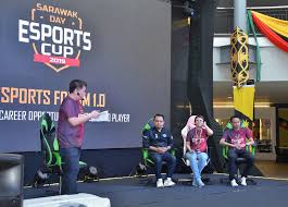 It is approximately 624 km away from kuching and about 215 km from either sibu or 205 km from miri. Overwhelming Response To S Wak Day Esports Cup In Bintulu