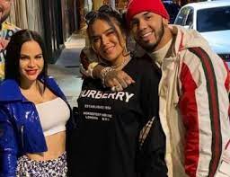 Prefiere hacer un trío! Natti Natasha reveló detalles de su relación con  Anuel AA y Karol G | XOXO