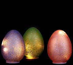 Heisey glass created this glass apothecary jar with cover for john hood co., boston early in the twentieth century. Set Of 3 Illuminated Frosted Glass Bunnies Or Eggs By Valerie Qvc Com