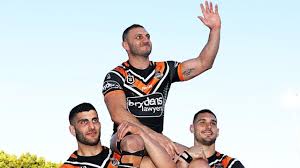 Kayo is your ticket to the 2020 nrl telstra premiership. Nrl Robbie Farah In Return To Wests Tigers