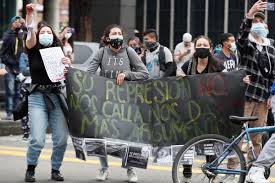 Así fue la represión en colombia. Zqq18c Badluhm