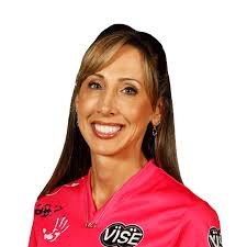 Jen Higgins's Instagram, Twitter & Facebook