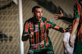 Sampaio corrêa had 4 shots on target from a total of 9 shots. Parana Clube Perde Do Sampaio Correa E Nao Sai Da Zona De Rebaixamento