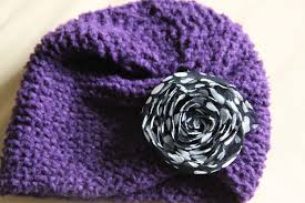 Simple hat knitting patterns in stockinette stitch, rib and garter stitch, bulky yarn chunky knit hats, slouchy beanies, berets, normal beanies and more. How To Knit Great Chemo Caps For Charity Momadvice