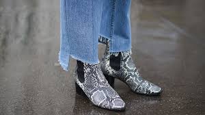Lip liner // outfit three. How To Wear Chelsea Boots 21 Perfect Outfit Ideas Stylecaster