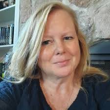 Laura Sealey (@sealey_laura)