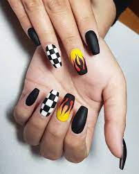 Prepárate para hacer la manicure más linda. Unas De Fuego Unas Postizas De Gel Manicura Para Unas Cortas Unas De Gel Brillantes