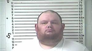 CAUGHT ON CAMERA: Mom tackles alleged peeping Tom