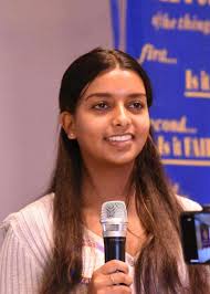 Emmaus Rotary Club awards scholarships