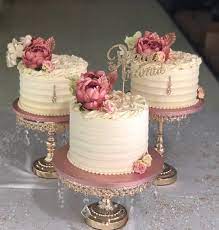 It's hand painted, decoupaged, crackle varnished and gloss varnished. Fabb Cakess Wedding Cake Stands Vintage Cake Cake Stands Wedding Vintage