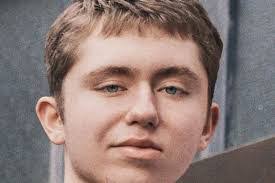 Elijah Holloway's Instagram, Twitter & Facebook