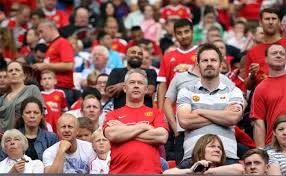 Man united are unlikely to make netting a permanent fixture at old trafford after psg supporters wrecked it the disabled section at manchester united is situated below the away support. Manchester United Fans Are Unhappy With Their New Snakeskin Kit A Number Of Things