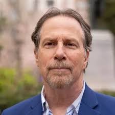 Elisha Pierce's Instagram, Twitter & Facebook