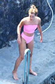 An amazing collection of high quality emma watson pictures! Emma Watson In Pink Bikini In Positano Italy Hq Gotceleb