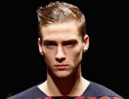 Good hair styles for high foreheads can range from bald head, buzz cut, side swept fringe, come over to slide back and blow away. 30 Hairstyles For Men With Cute Big Forehead 2019 Needleplus