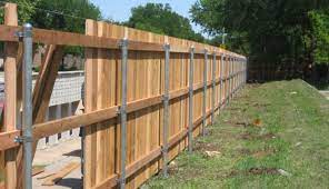 A trellis privacy fence is ideal for smaller patio areas and can also help to define outdoor spaces like decks and gardens. Wood Privacy Fencing Cedar And Pine Austin Area Zaun Selbstgemacht Sichtschutz Garten Zaun Zaun Garten