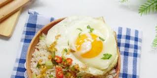 Nasi goreng sederhana yang selalu pas untuk menu sarapan. Cara Bikin Nasi Goreng Ala Rumahan Lezat Menggugah Selera Makan Dan Tetap Sehat Merdeka Com