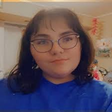 Brianna Blake's Instagram, Twitter & Facebook