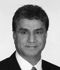 من هو طلال عوض؟