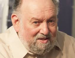 Profesor Swartz dice que los exámenes prueban la memoria y no la  inteligencia