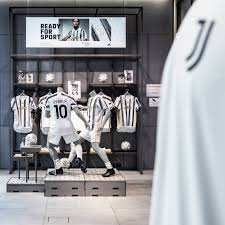 مشاهدة مباراة يوفنتوس بث مباشر اليوم. Juventus Store Multifunctional Spaces Dedicated To All Juventus Fans