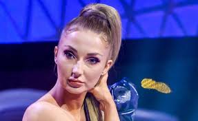 Just tell alexa to open cleo and she'll ask you in english to speak phrases in your chosen language or dialect. Cleo Gave Up The Pony The Effect Is Electrifying I Did Not Meet Zdjecia Celebrities Maxxx News