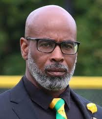 Antwan Dewese's Instagram, Twitter & Facebook