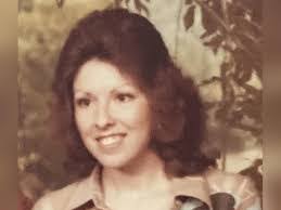 Nancy Barr's Instagram, Twitter & Facebook