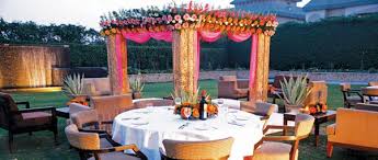 Treehouse Bhiwadi Limited Room Near Delhi Newyear Celebration Treehouse Hotel Tree House New Year Packages