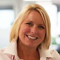 Catherine Graf's Instagram, Twitter & Facebook