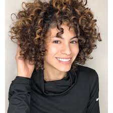 Rezocut Was Created By Nubiasuarez For The Perfect Body Balance And Shape Medium Length Curly Hair Curly Hair Inspiration Curly Hair Styles