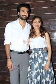 Sharmin Segal Meezaan Jaffrey At The Promotion Of Film Malaal In Cinema Hall On 6th July 2019 Meezaan Jaffrey Bollywood Photos In this overview you will find all netflix movies and series starring meezaan jaffrey. hamara photos