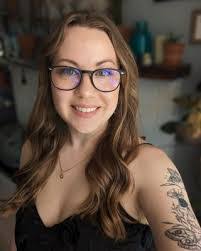 Kayla Lopez's Instagram, Twitter & Facebook